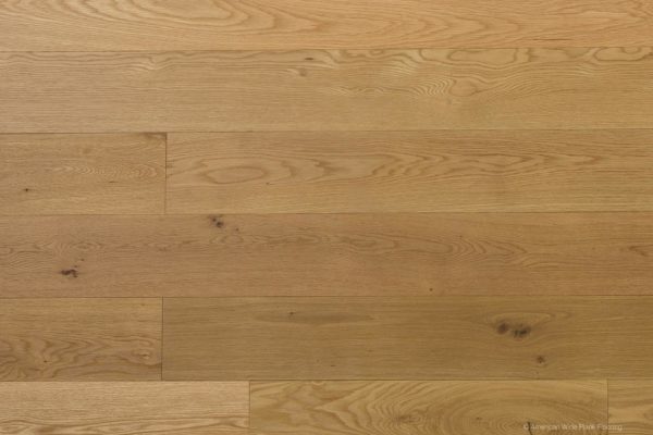 AMERICAN WHITE OAK Light Character Color Clear
